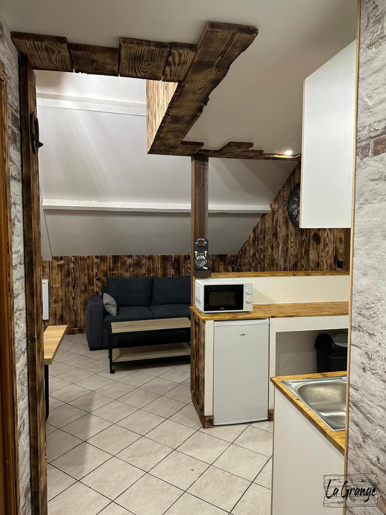 La Grange Apartment